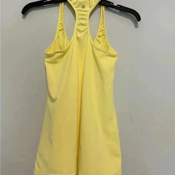 Lululemon Cool Racerback Tank Top Yellow  Size 4 Workout Gym Yoga - Picture 4 of 4